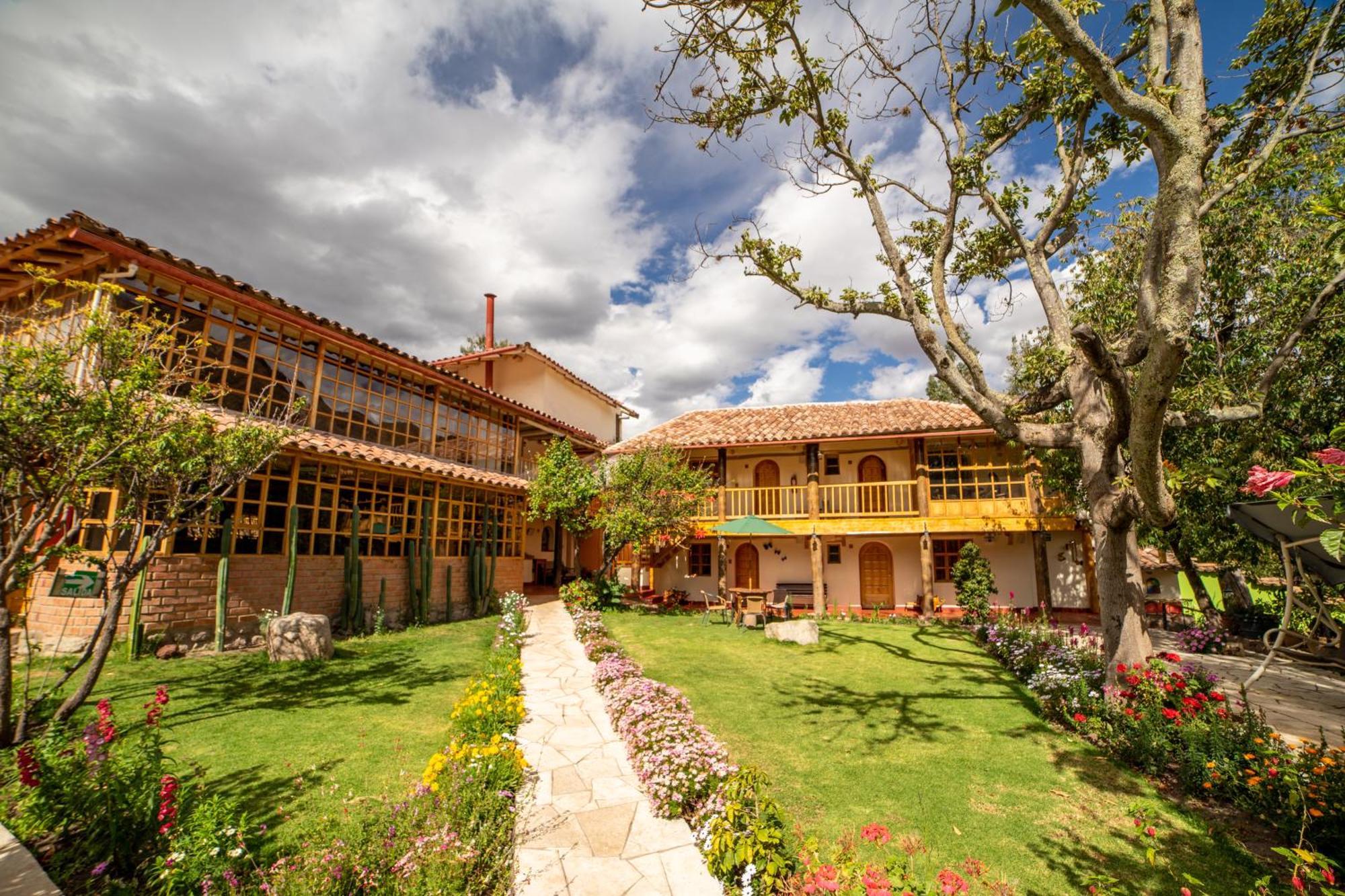 Iorana Hotell Urubamba Eksteriør bilde